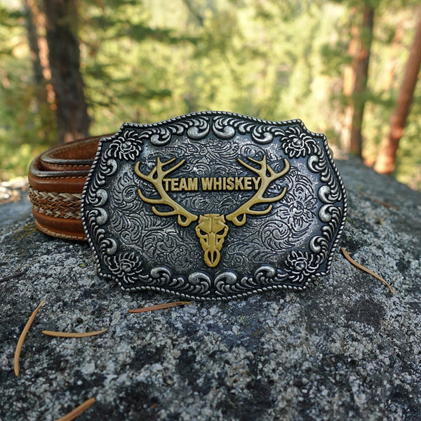logo belt buckle
